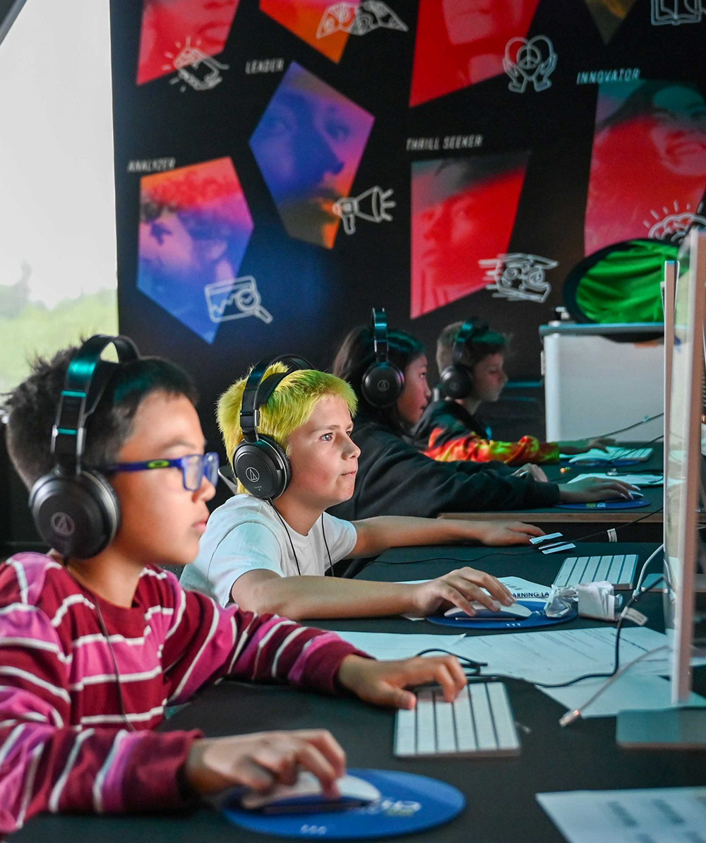 TGR-KidsHeadphonesComputers.jpg
